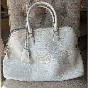 Maison Margiela Elegant White Leather Handbag